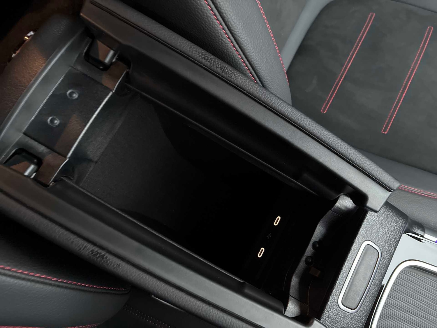 Used Mercedes-Benz GLB 2025 for sale - 78121889: Photo 34