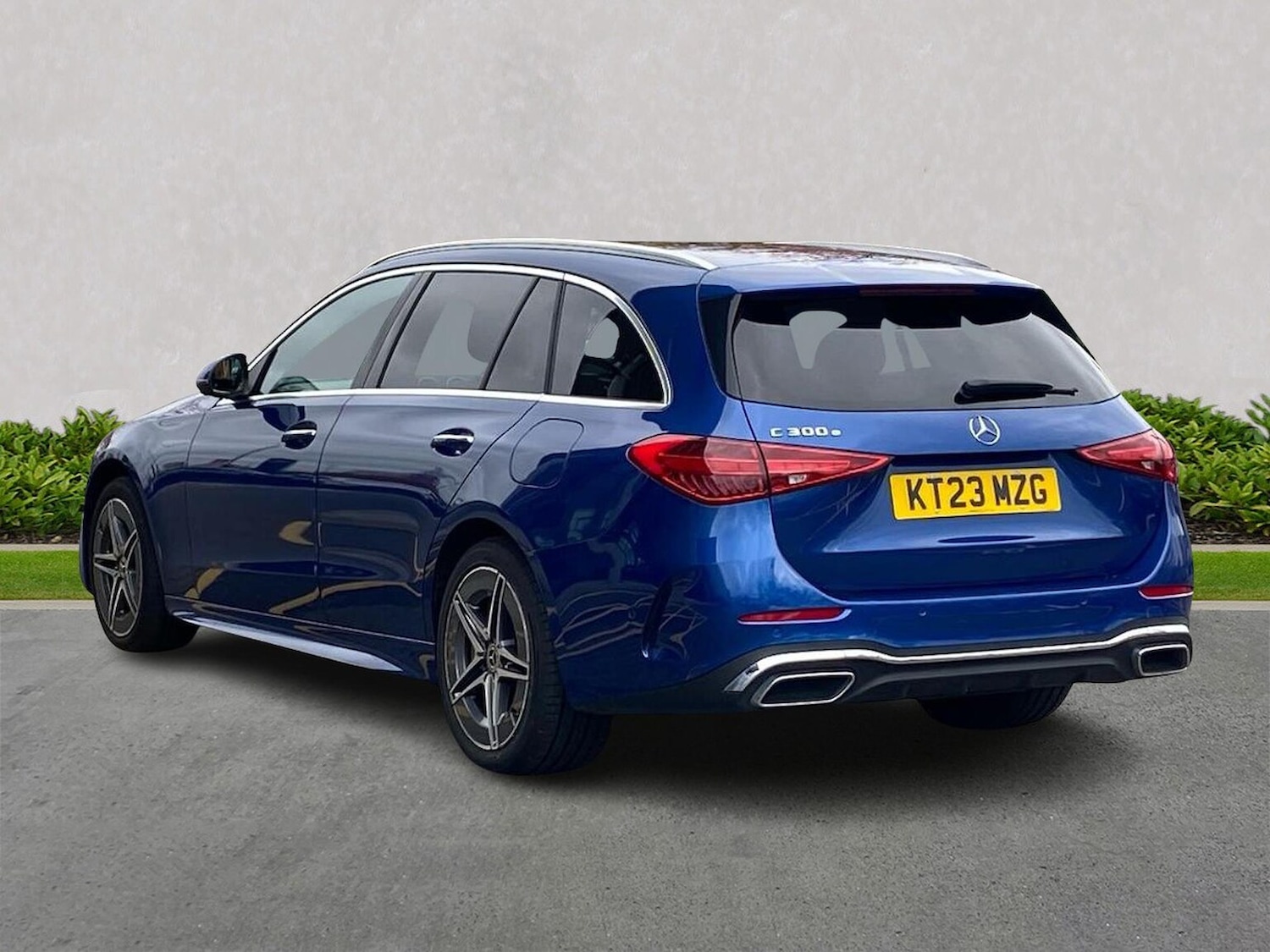 Used Mercedes-Benz C Class 2023 for sale - 76470971: Photo 2