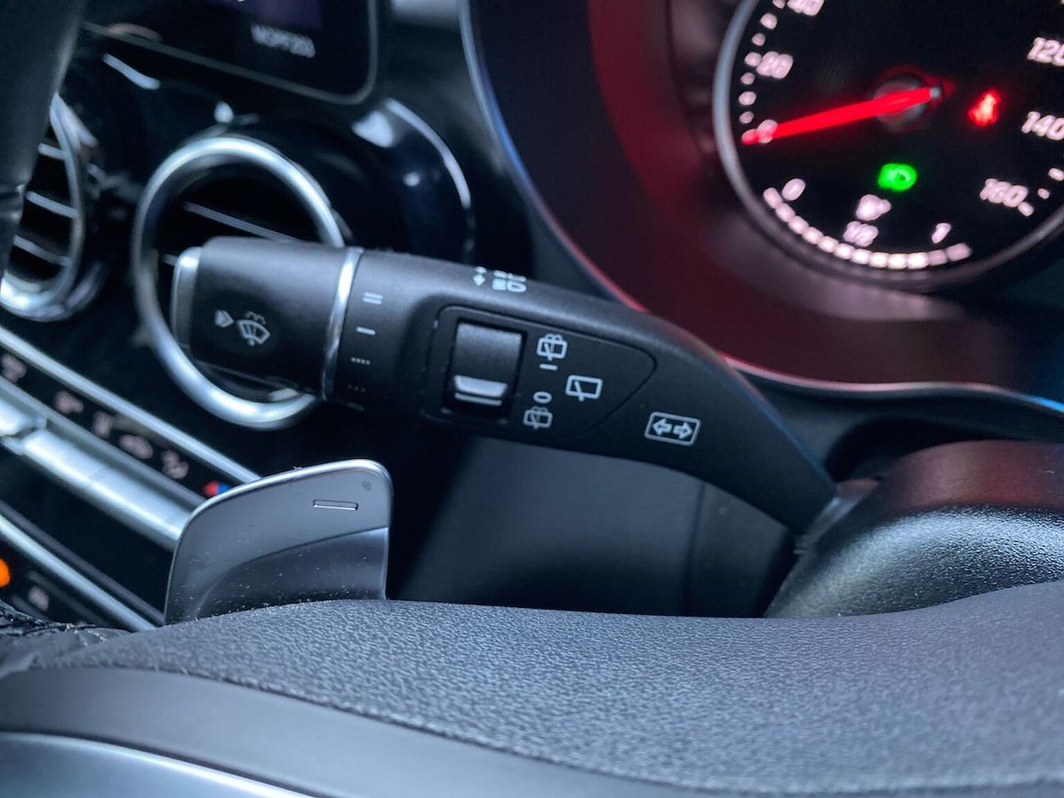 Used Mercedes-Benz GLC 2022 for sale - 76974528: Photo 28