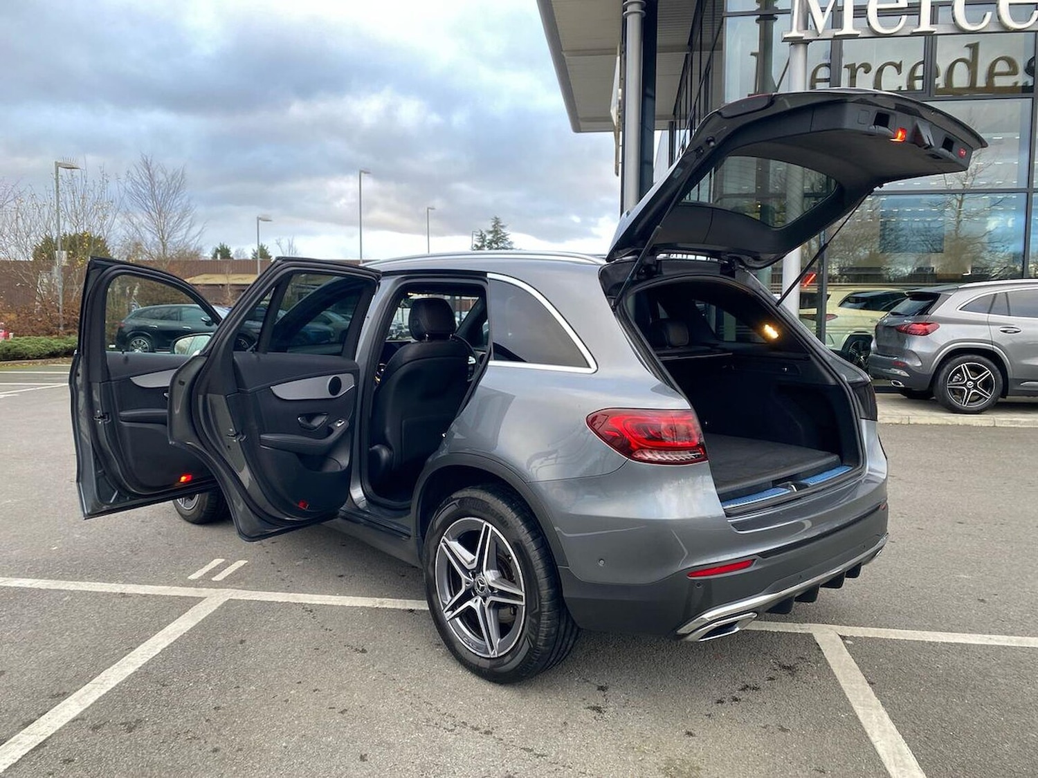 Used Mercedes-Benz GLC 2022 for sale - 76974528: Photo 40