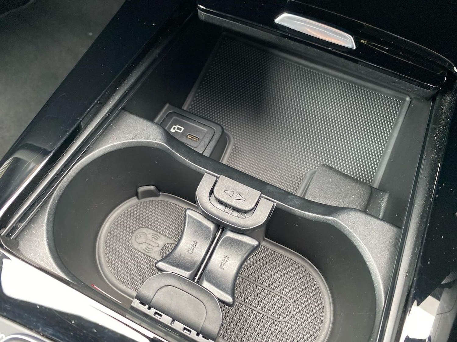 Used Mercedes-Benz CLA 2022 for sale - 76149411: Photo 32