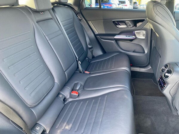 Used Mercedes-Benz GLC 2023 for sale - 76207426: Photo 16