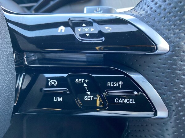 Used Mercedes-Benz GLC 2023 for sale - 76207426: Photo 27