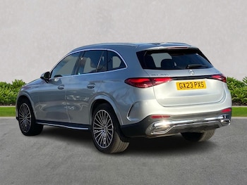 Used Mercedes-Benz GLC 2023 for sale - 76207426: Photo 2