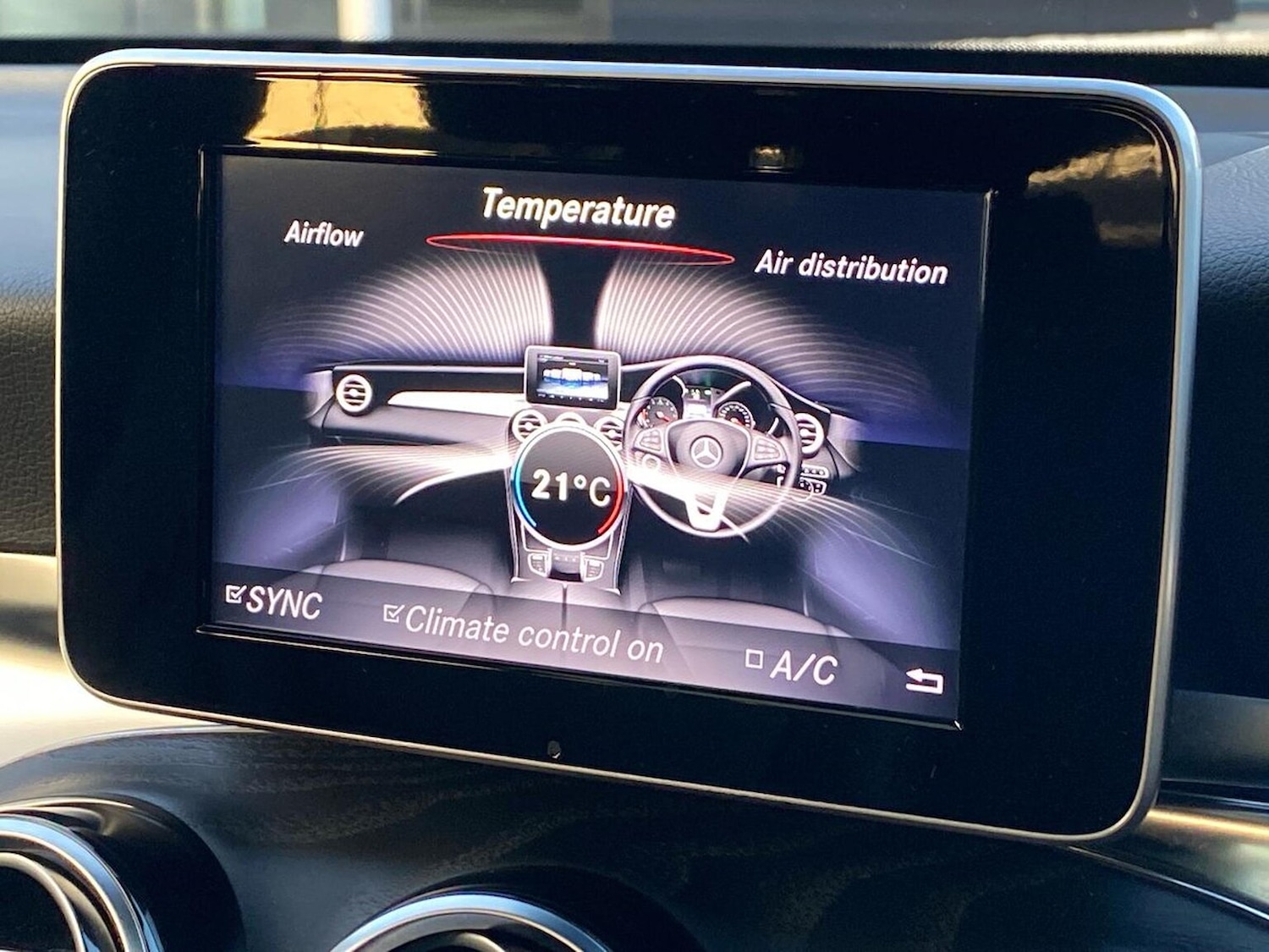 Used Mercedes-Benz GLC 2018 for sale - 76403428: Photo 12