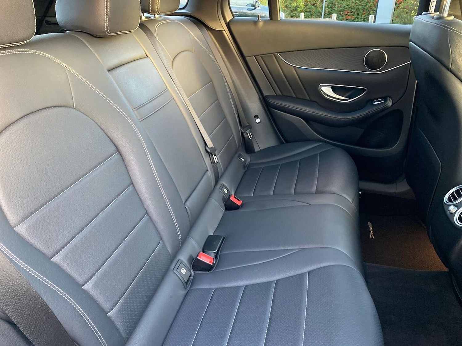 Used Mercedes-Benz GLC 2018 for sale - 76403428: Photo 16