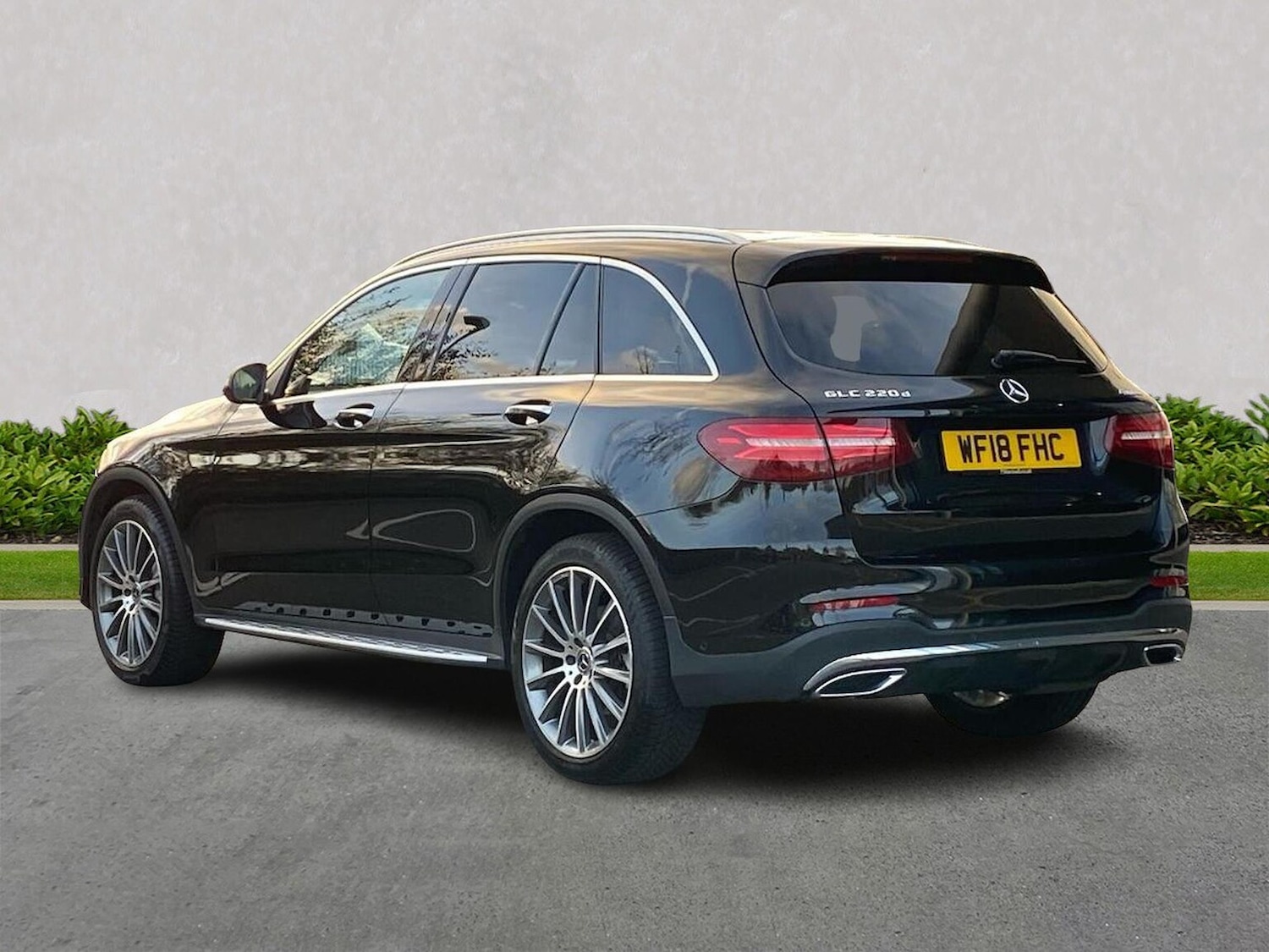 Used Mercedes-Benz GLC 2018 for sale - 76403428: Photo 2