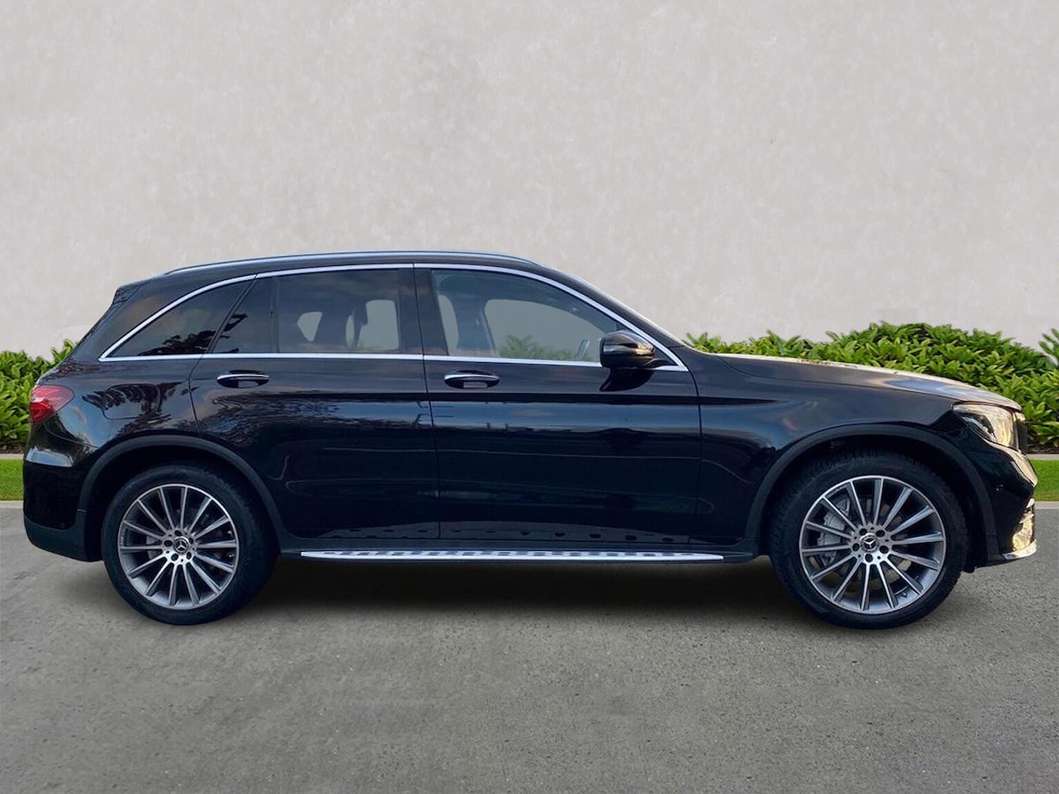 Used Mercedes-Benz GLC 2018 for sale - 76403428: Photo 3