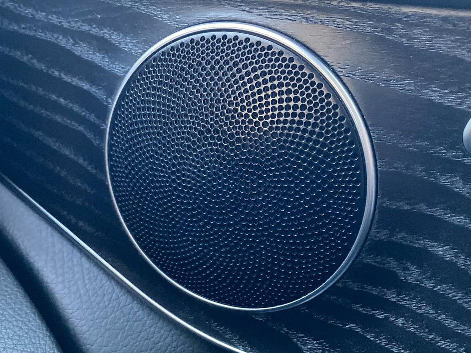 Used Mercedes-Benz GLC 2018 for sale - 76403428: Photo 31