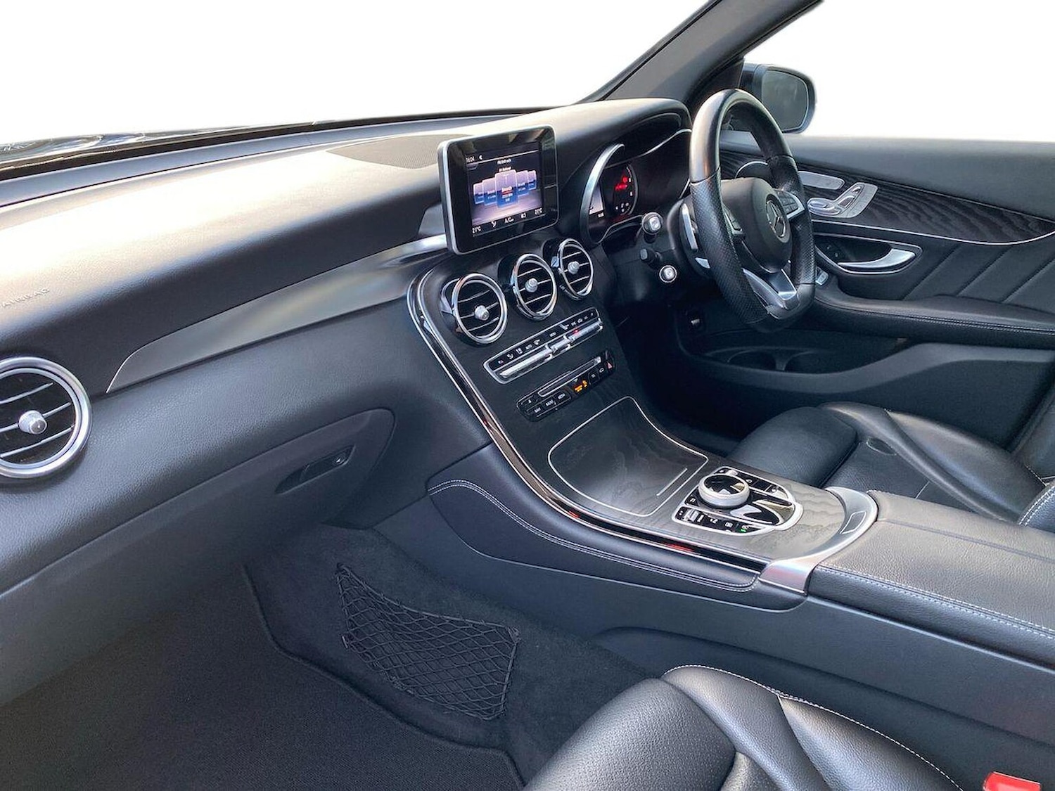 Used Mercedes-Benz GLC 2018 for sale - 76403428: Photo 7