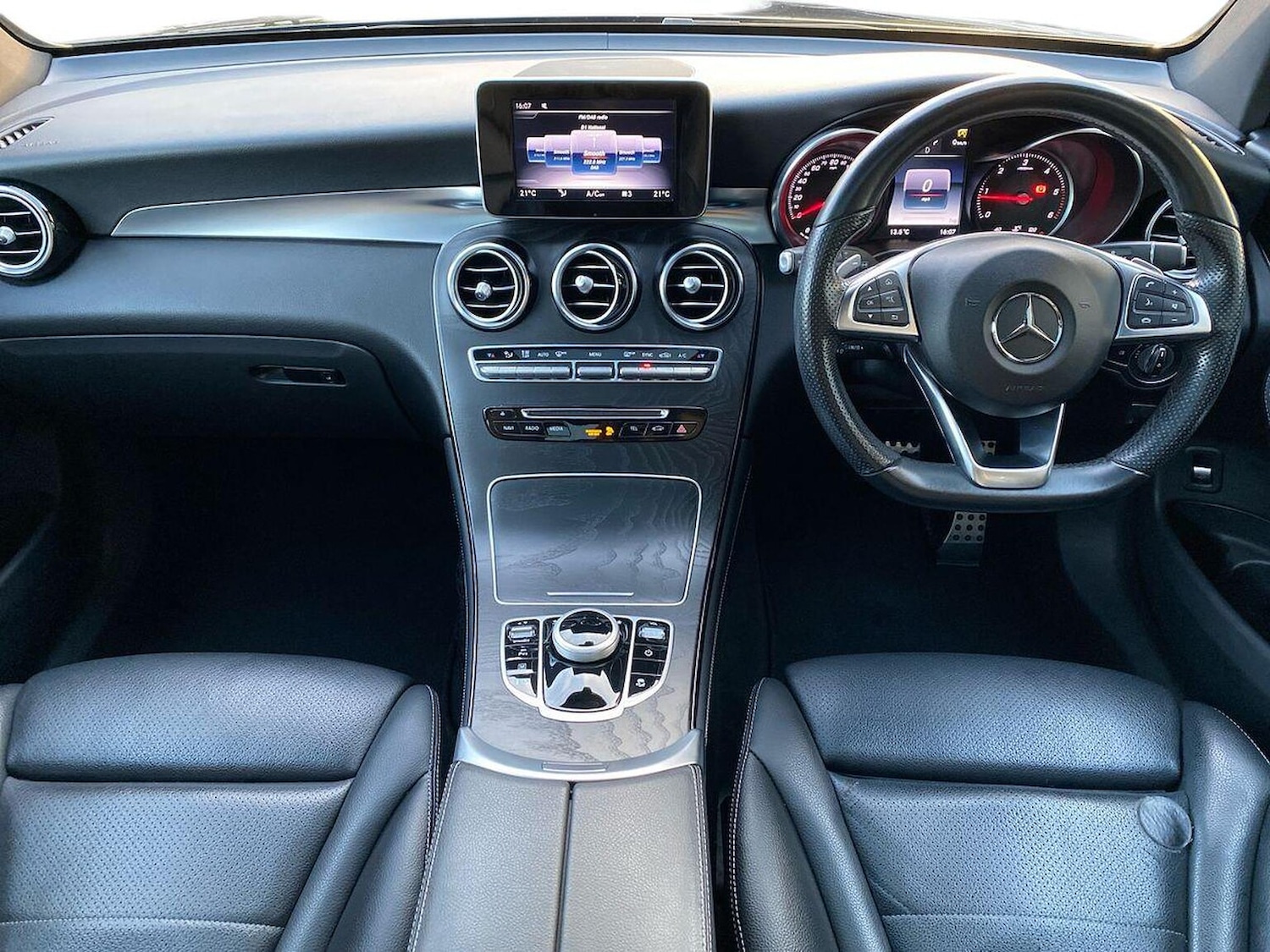 Used Mercedes-Benz GLC 2018 for sale - 76403428: Photo 8