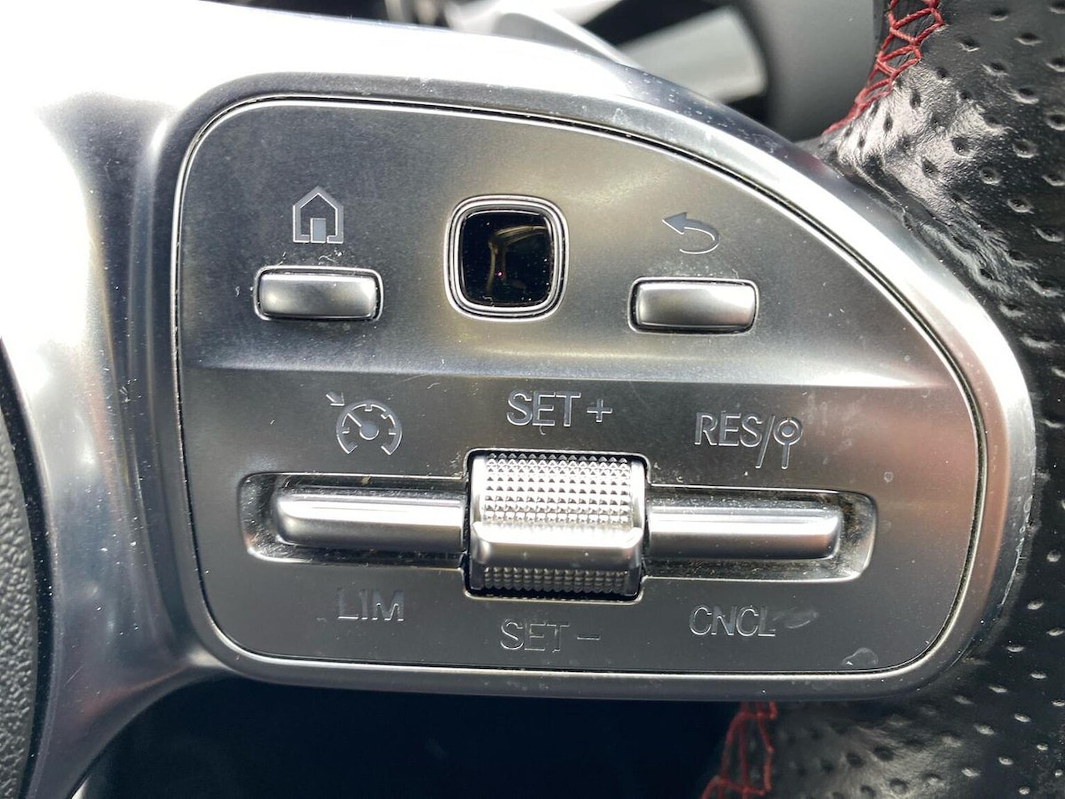 Used Mercedes-Benz EQA 2022 for sale - 76450584: Photo 27