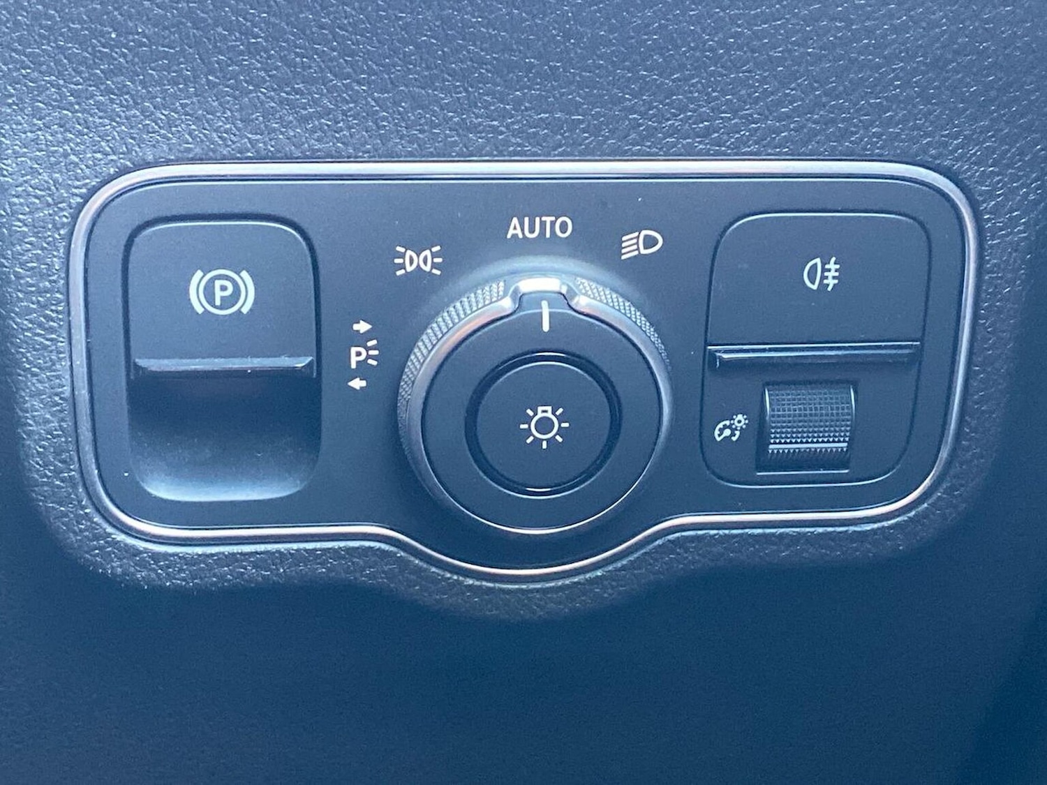 Used Mercedes-Benz GLB 2023 for sale - 76628020: Photo 22