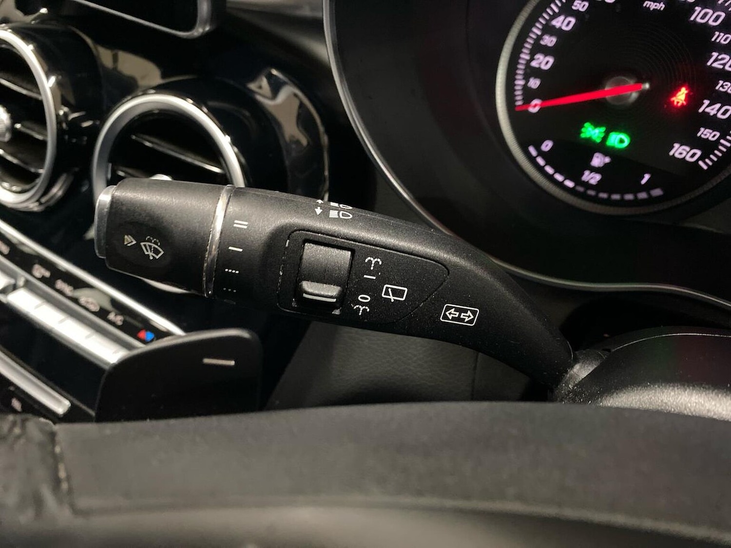 Used Mercedes-Benz C Class 2015 for sale - 76982880: Photo 28