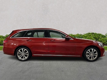 Used Mercedes-Benz C Class 2015 for sale - 76982880: Photo