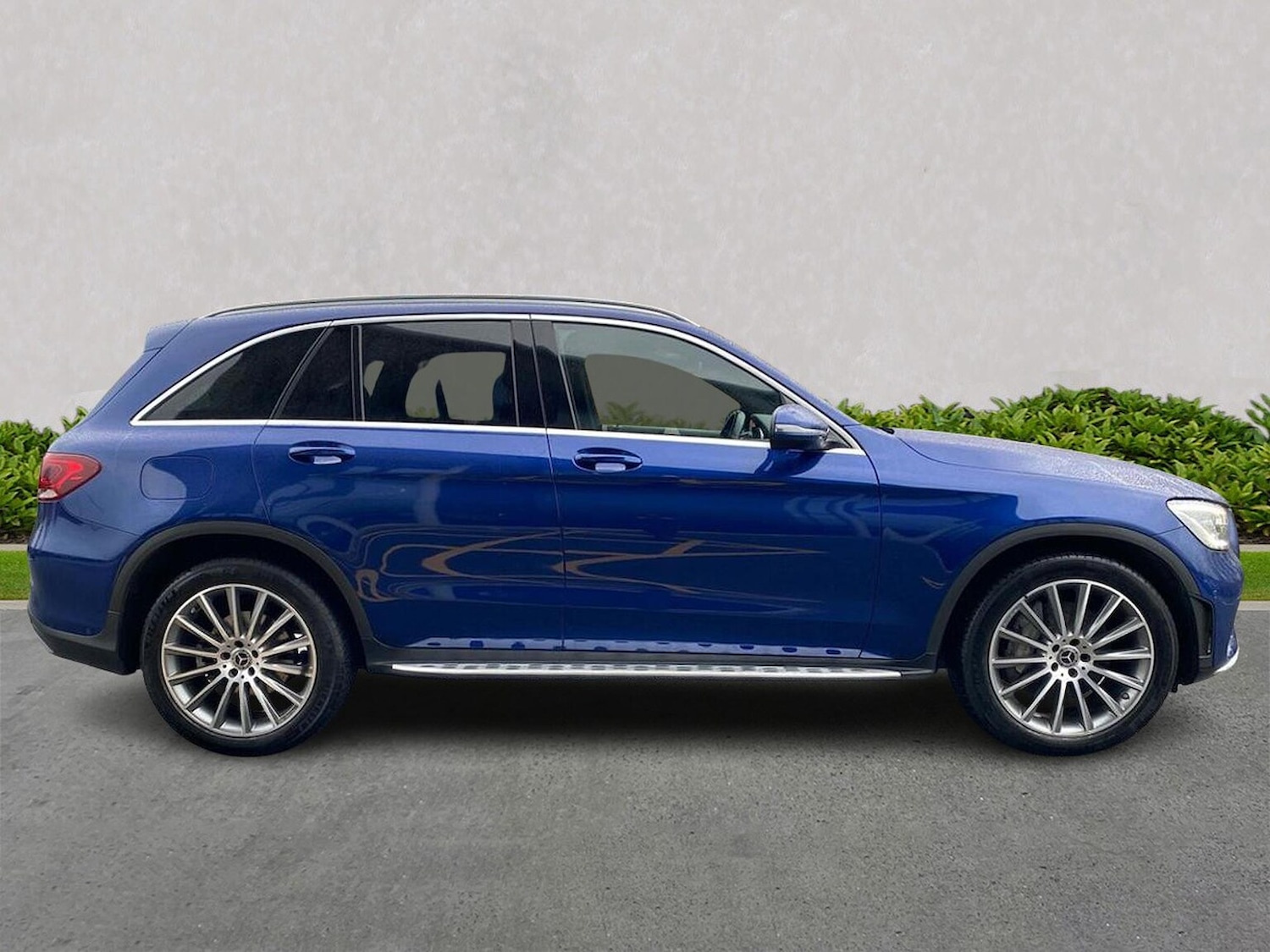 Used Mercedes-Benz GLC 2019 for sale - 76450579: Photo 3