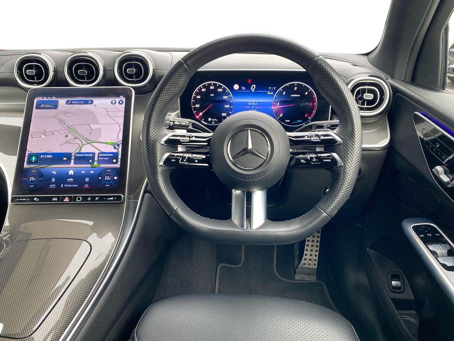 Used Mercedes-Benz GLC 2023 for sale - 77488854: Photo 9