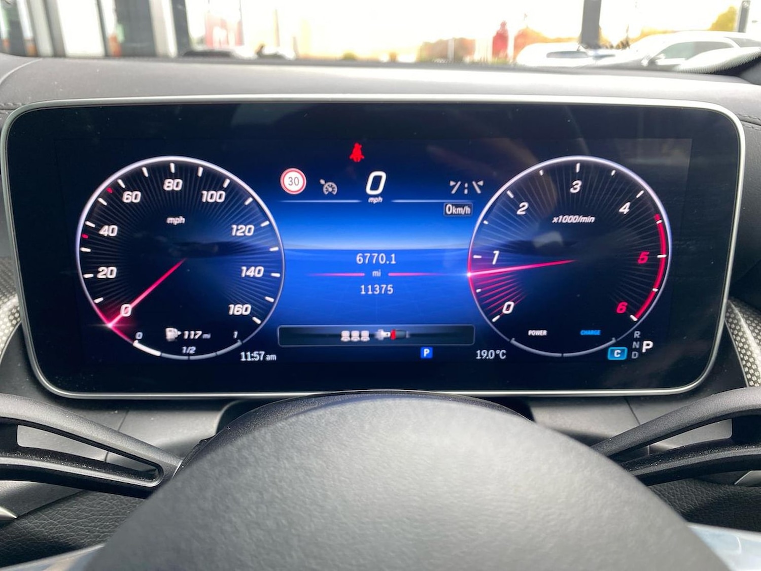 Used Mercedes-Benz GLC 2023 for sale - 76699436: Photo 10