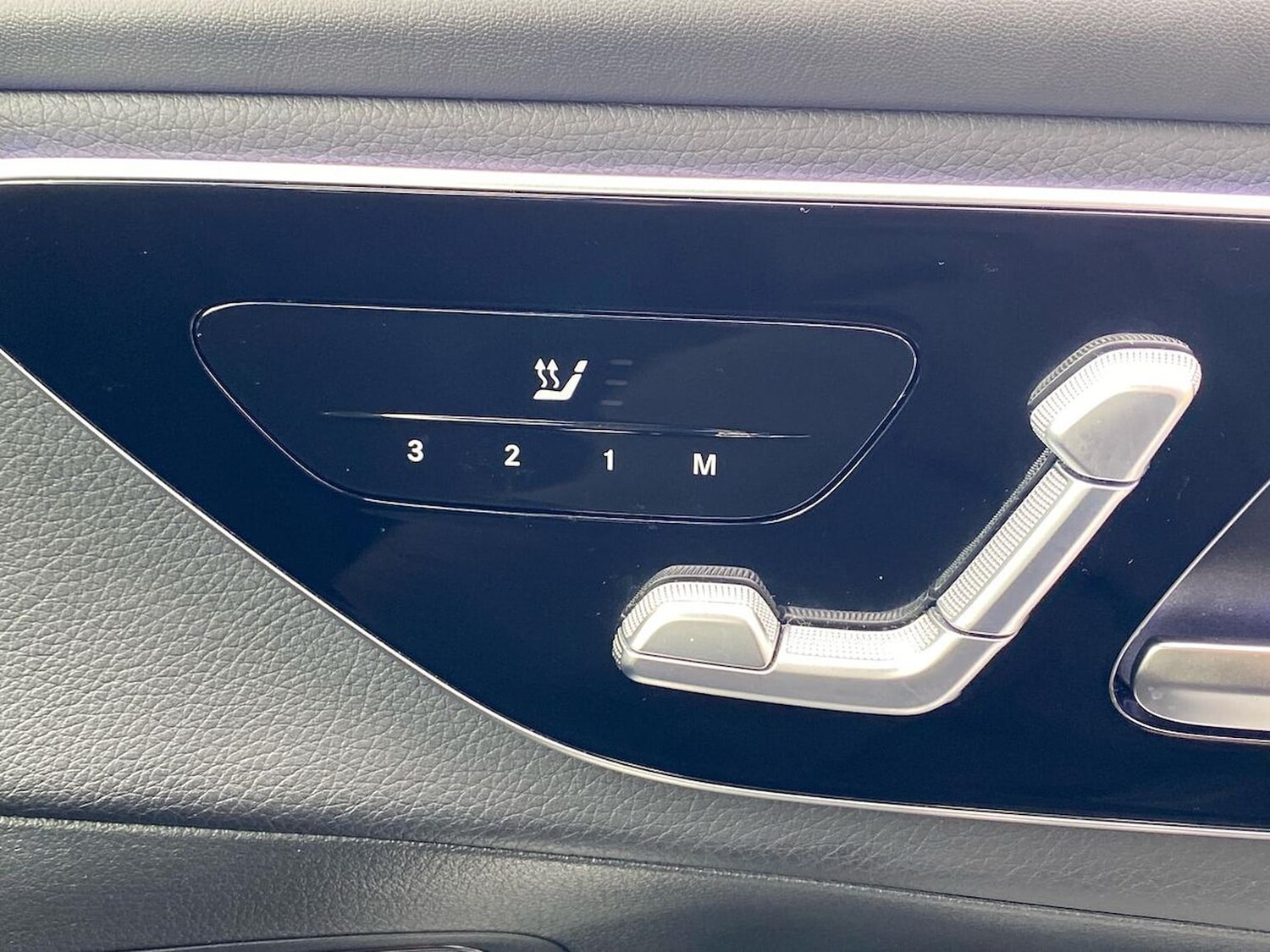 Used Mercedes-Benz GLC 2023 for sale - 76699436: Photo 30