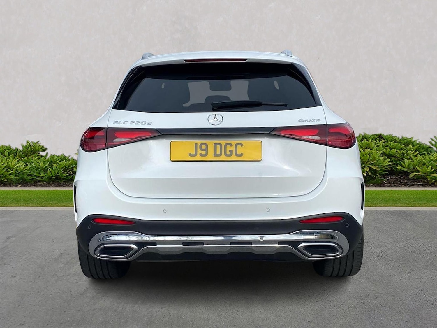 Used Mercedes-Benz GLC 2023 for sale - 76699436: Photo 4