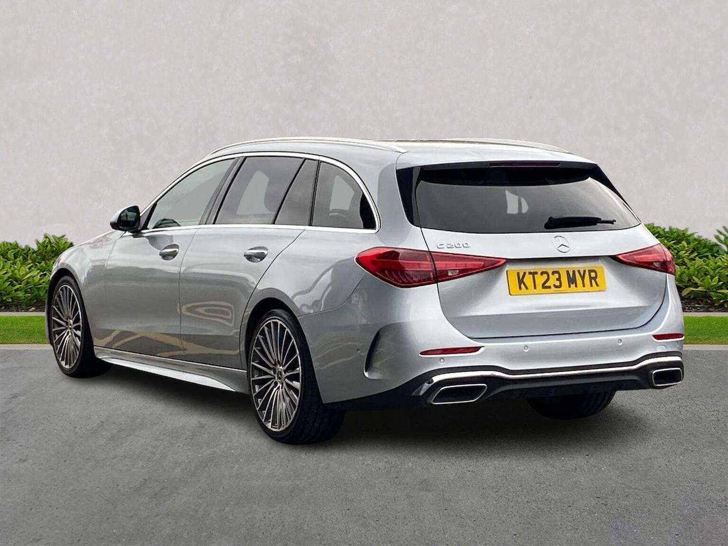 Used Mercedes-Benz C Class 2023 for sale - 76470972: Photo 2