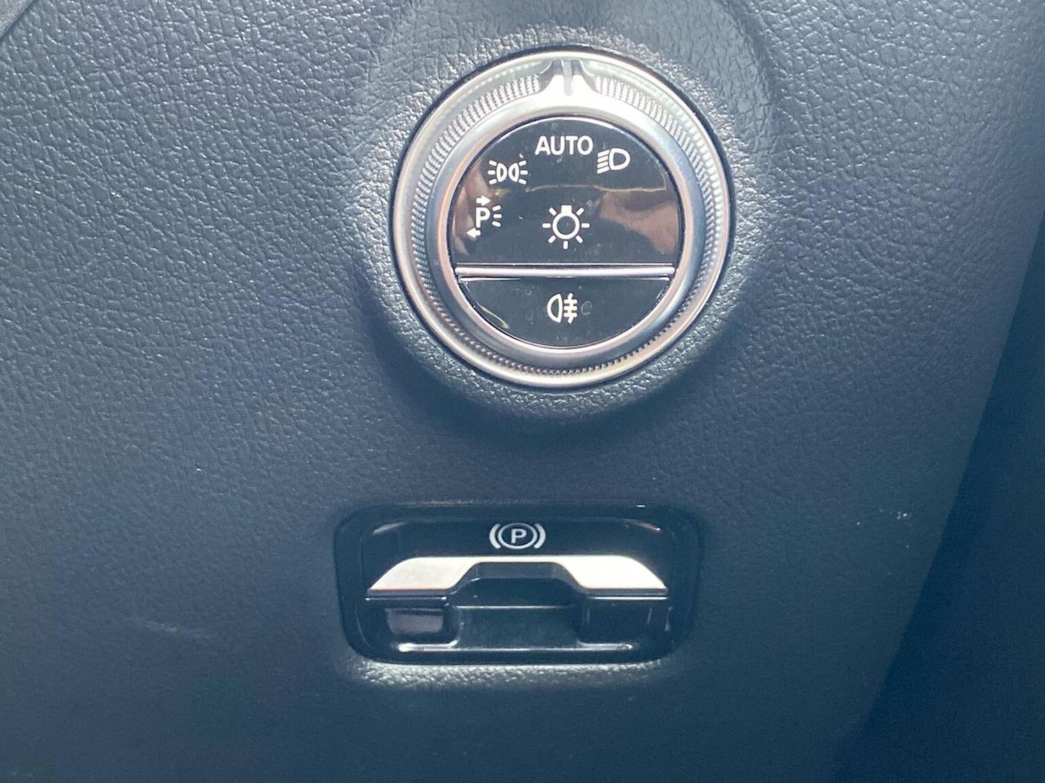 Used Mercedes-Benz C Class 2023 for sale - 76470972: Photo 22