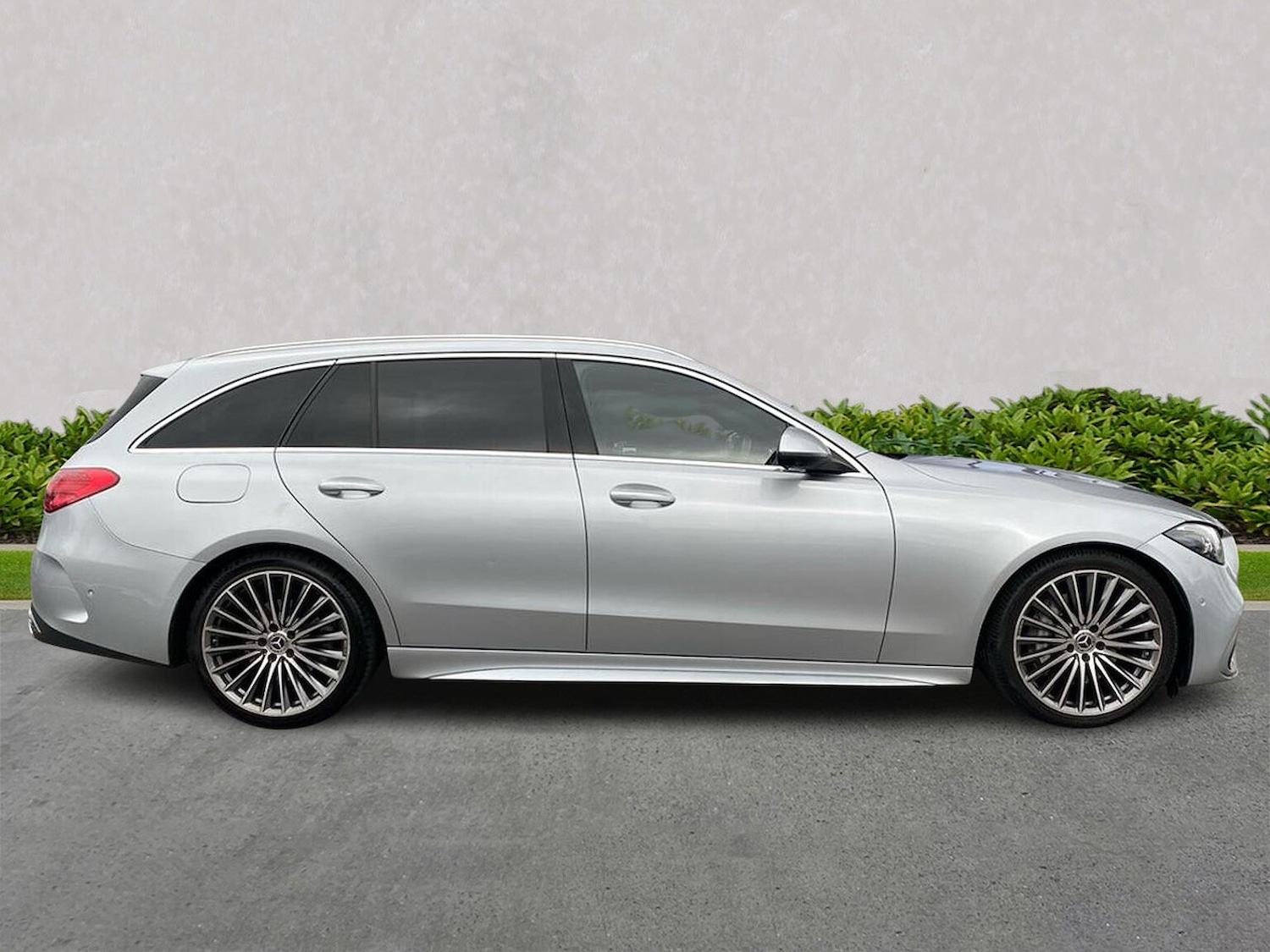 Used Mercedes-Benz C Class 2023 for sale - 76470972: Photo 3