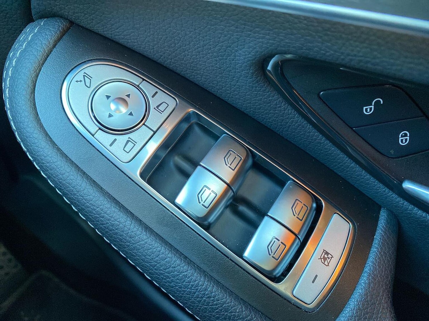 Used Mercedes-Benz GLC 2021 for sale - 76879717: Photo 21