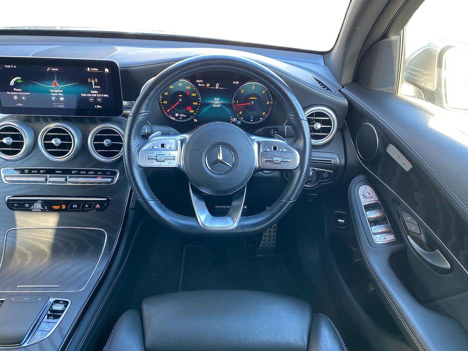 Used Mercedes-Benz GLC 2021 for sale - 76879717: Photo 9