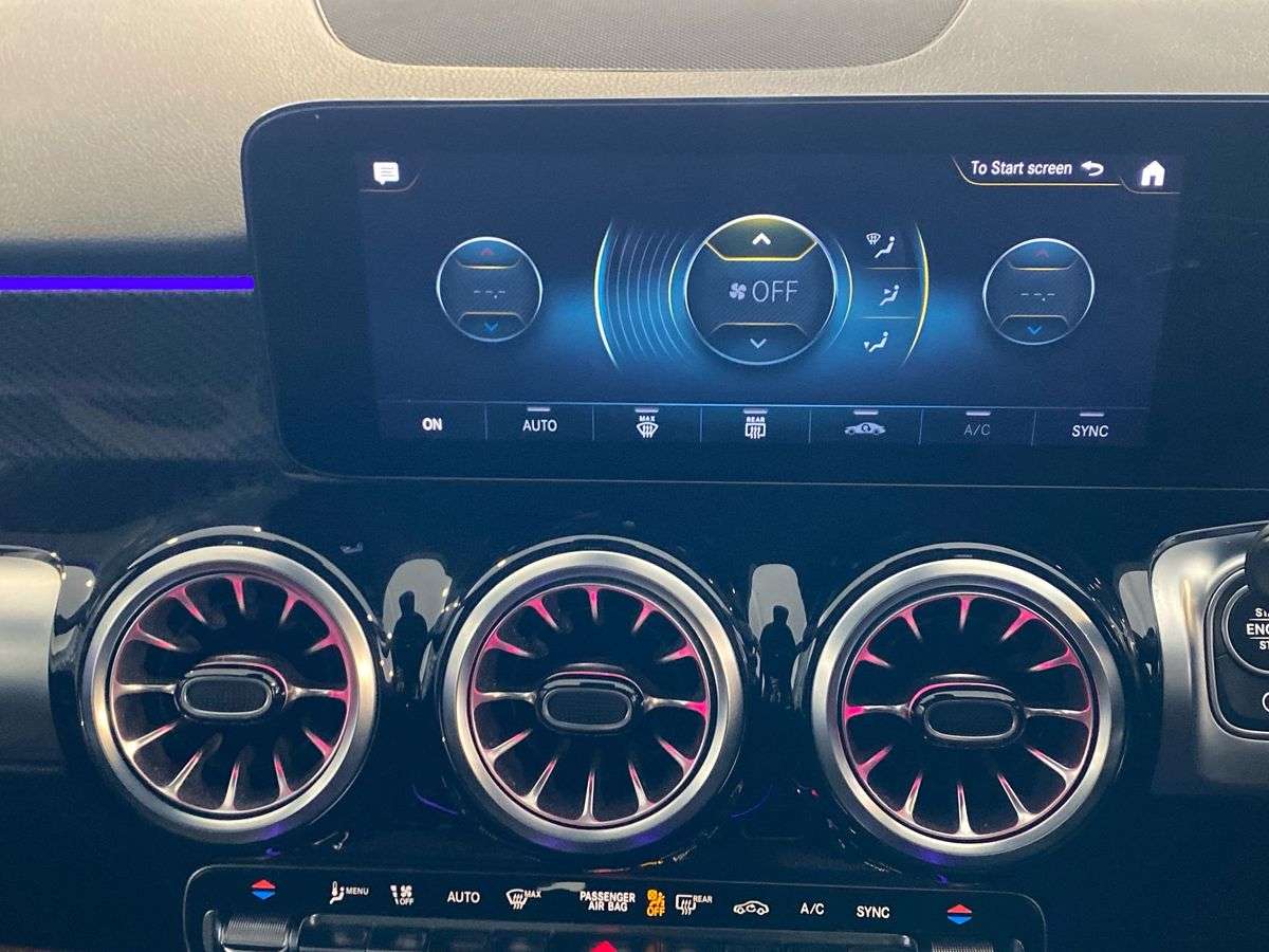 Used Mercedes-Benz GLB 2023 for sale - 78192389: Photo 12