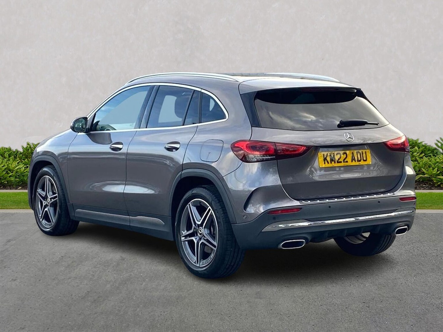 Used Mercedes-Benz GLA 2022 for sale - 76571015: Photo 2