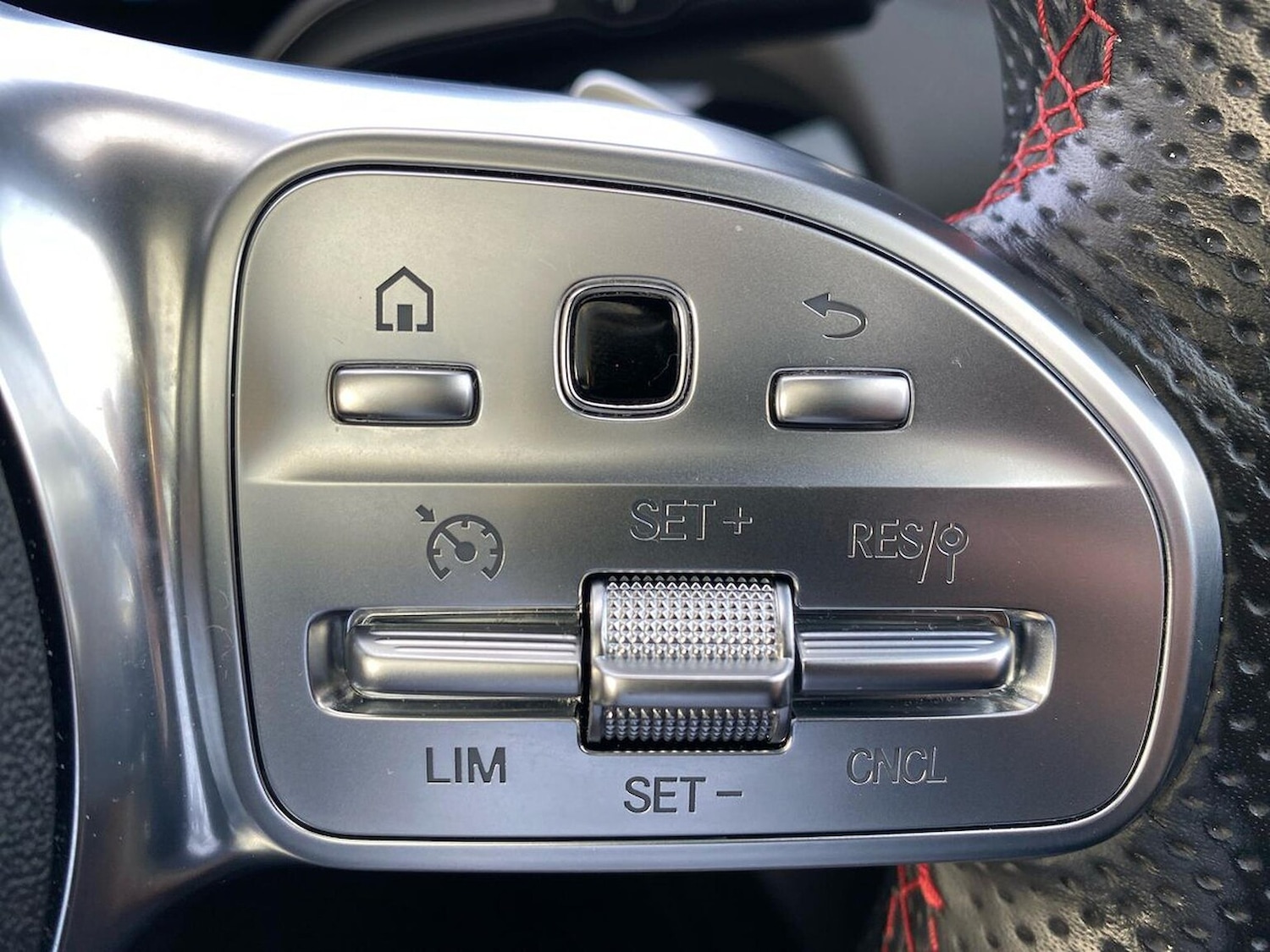 Used Mercedes-Benz GLA 2022 for sale - 76571015: Photo 27