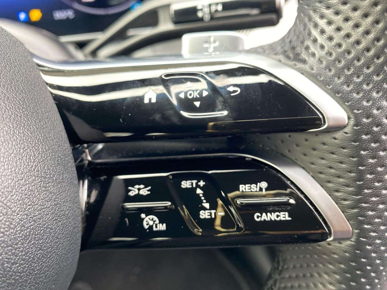 Used Mercedes-Benz GLC 2023 for sale - 77568678: Photo 27