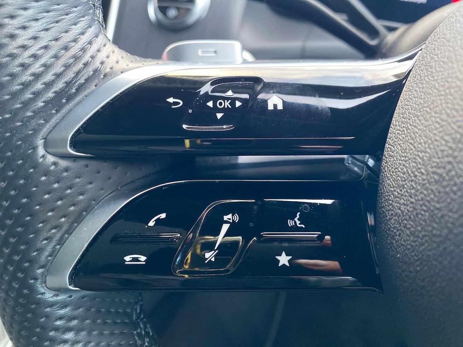 Used Mercedes-Benz GLC 2023 for sale - 76403430: Photo 26