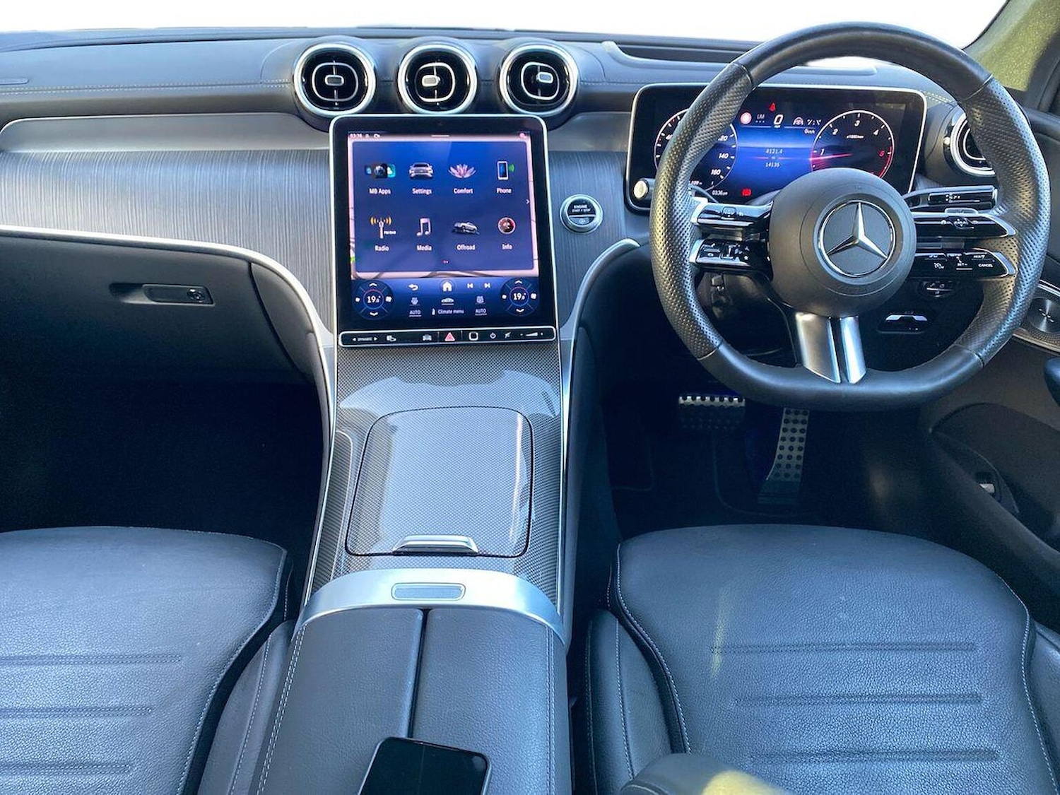 Used Mercedes-Benz GLC 2023 for sale - 76403430: Photo 8