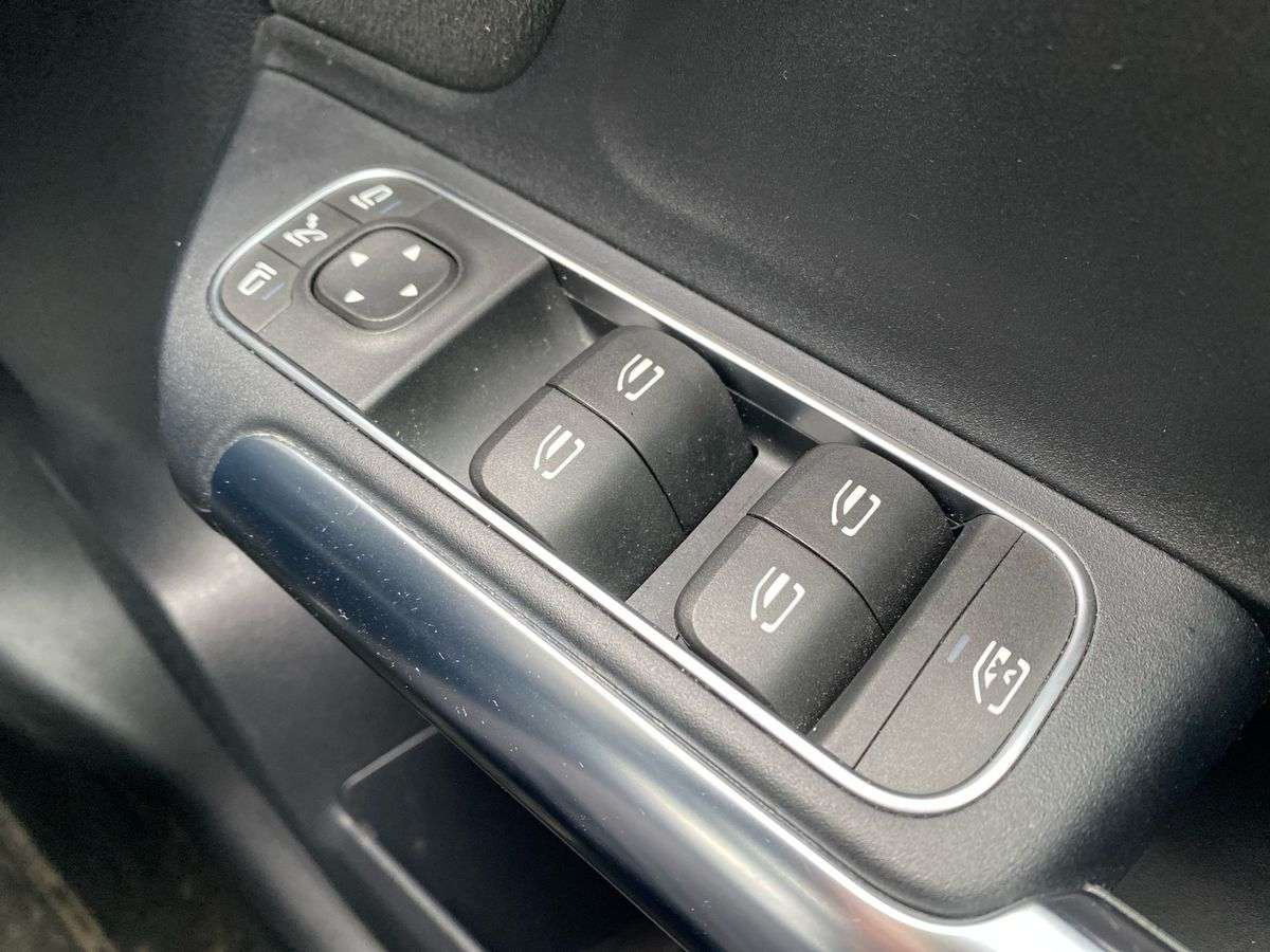 Used Mercedes-Benz EQA 2021 for sale - 78098341: Photo 32