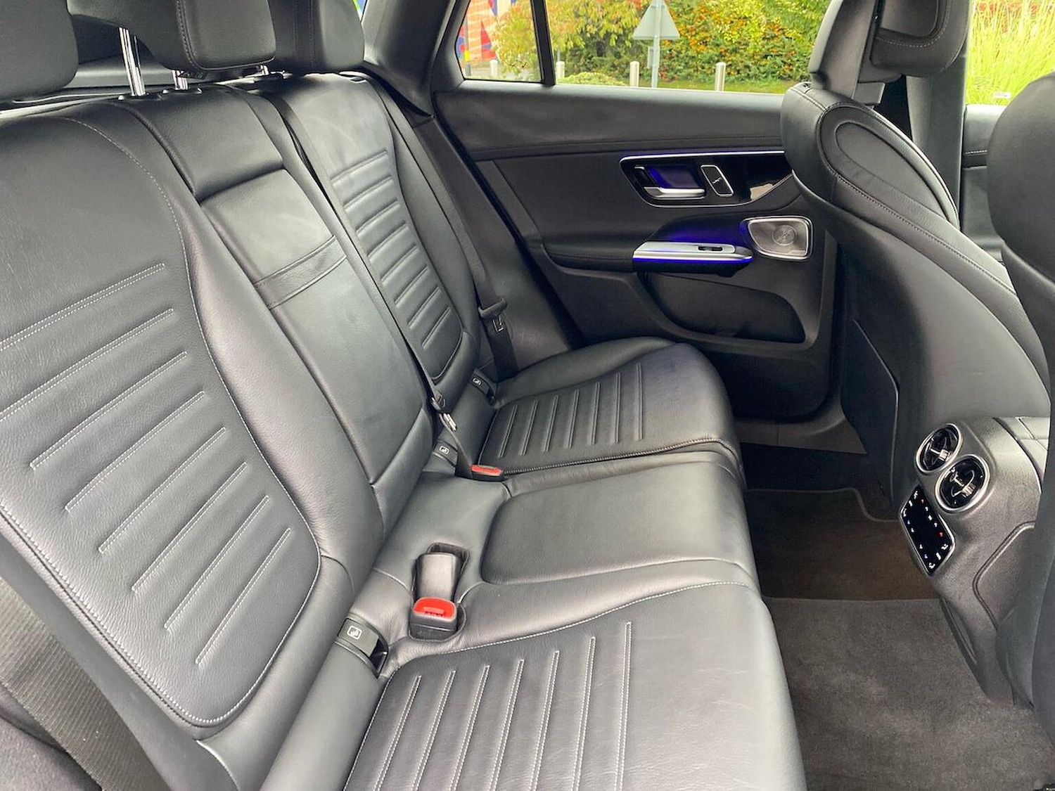 Used Mercedes-Benz GLC 2023 for sale - 76292977: Photo 16