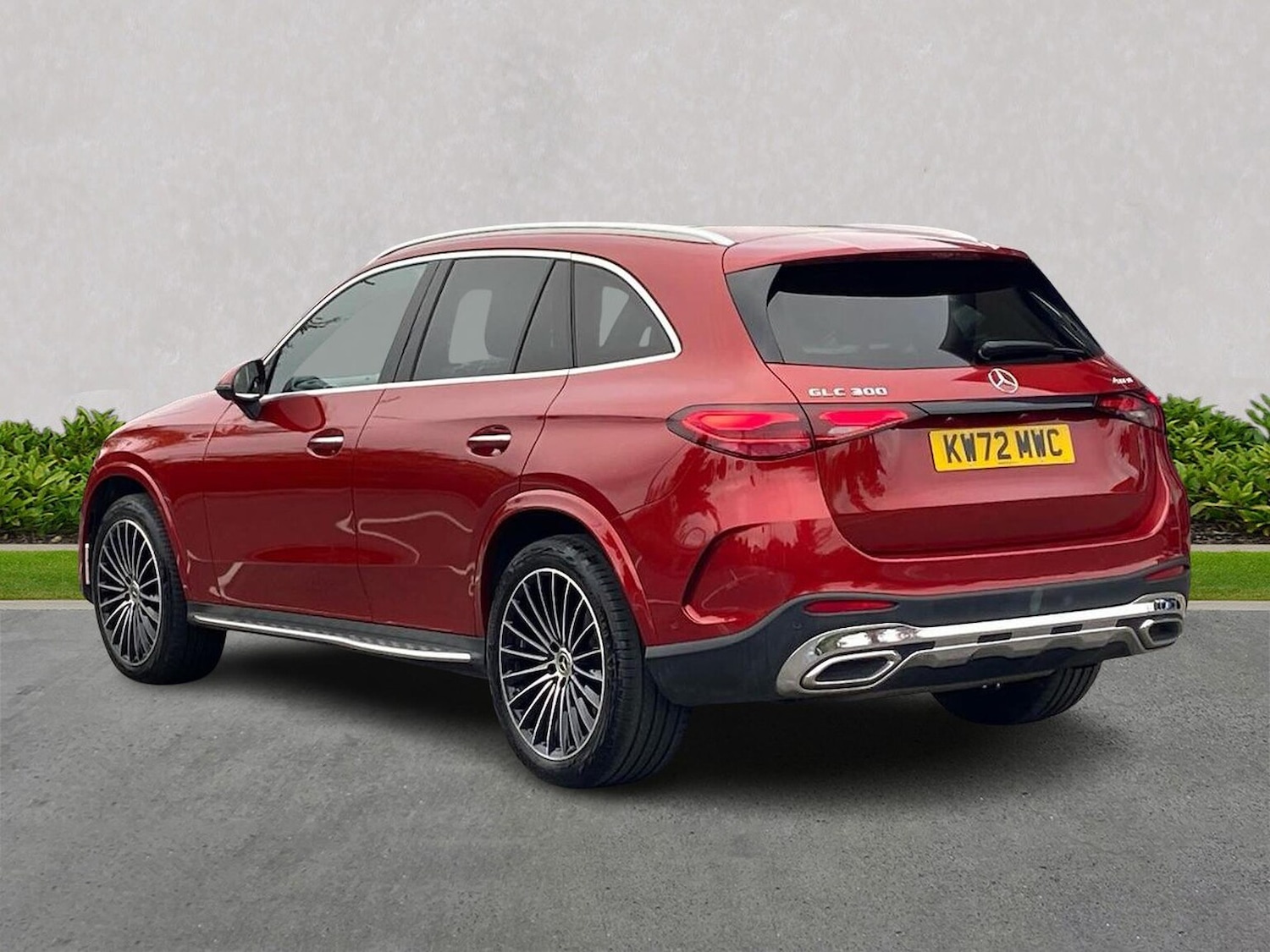 Used Mercedes-Benz GLC 2023 for sale - 76292977: Photo 2