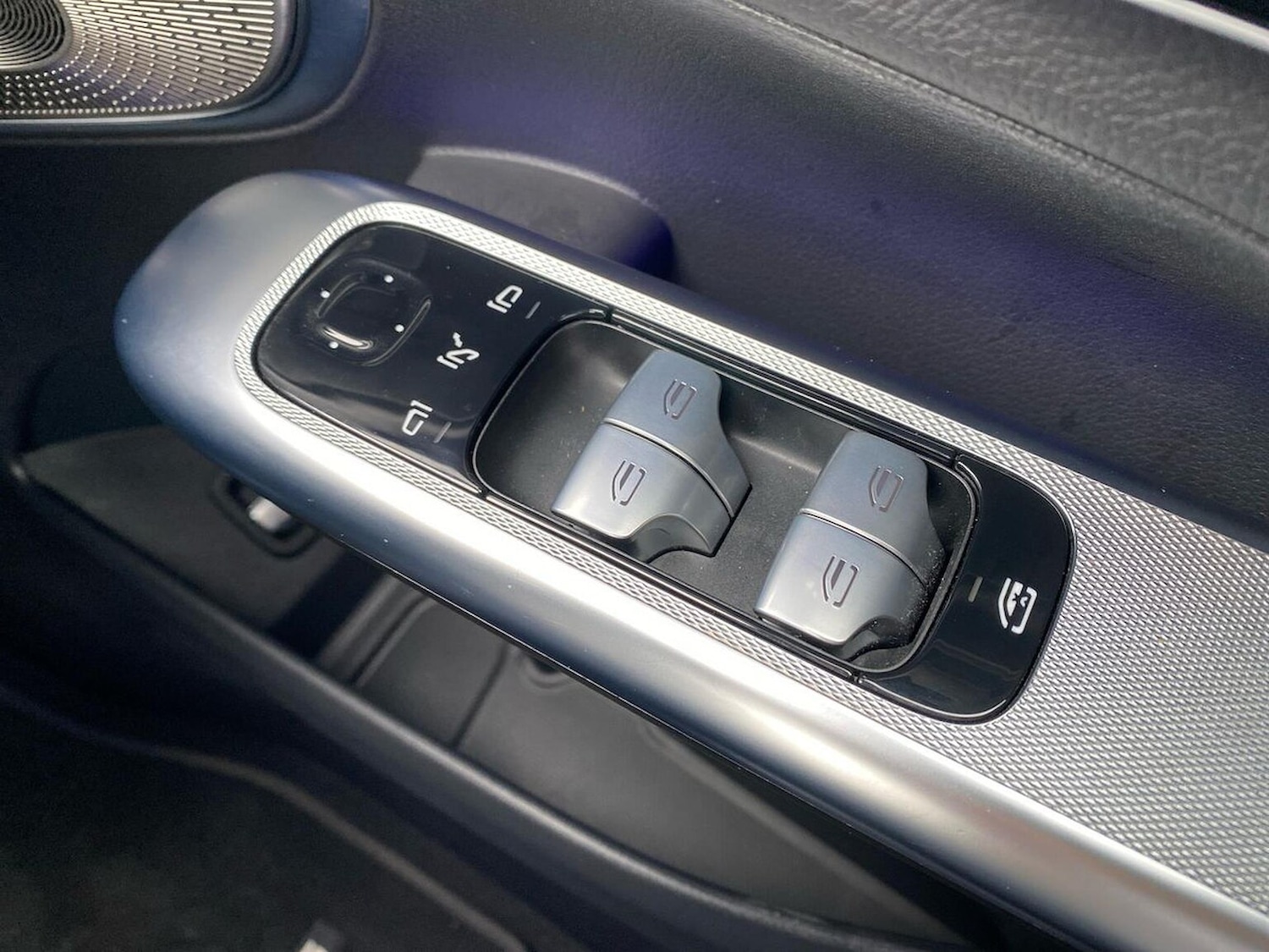 Used Mercedes-Benz GLC 2023 for sale - 76292977: Photo 21