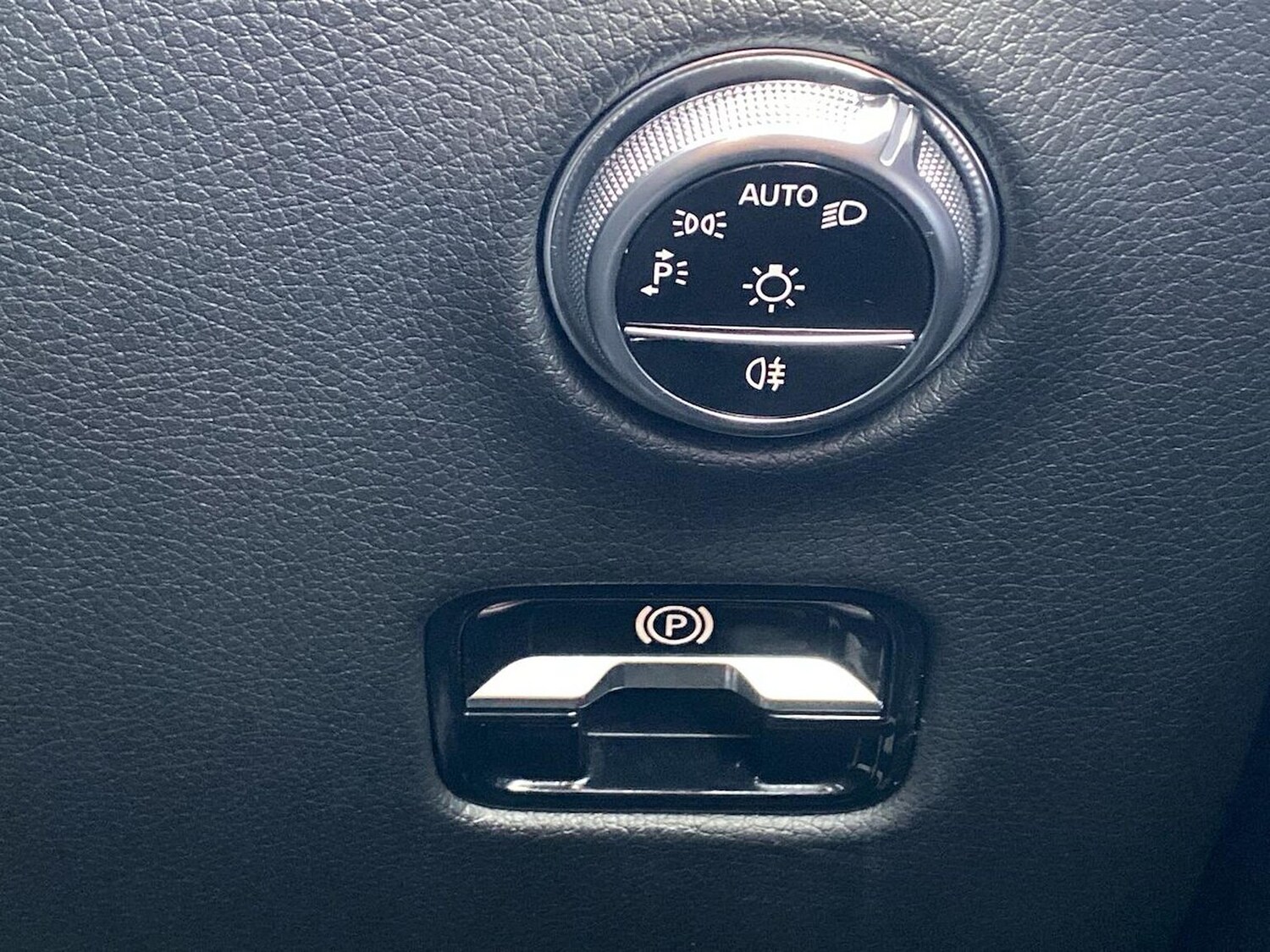 Used Mercedes-Benz GLC 2023 for sale - 76292977: Photo 22