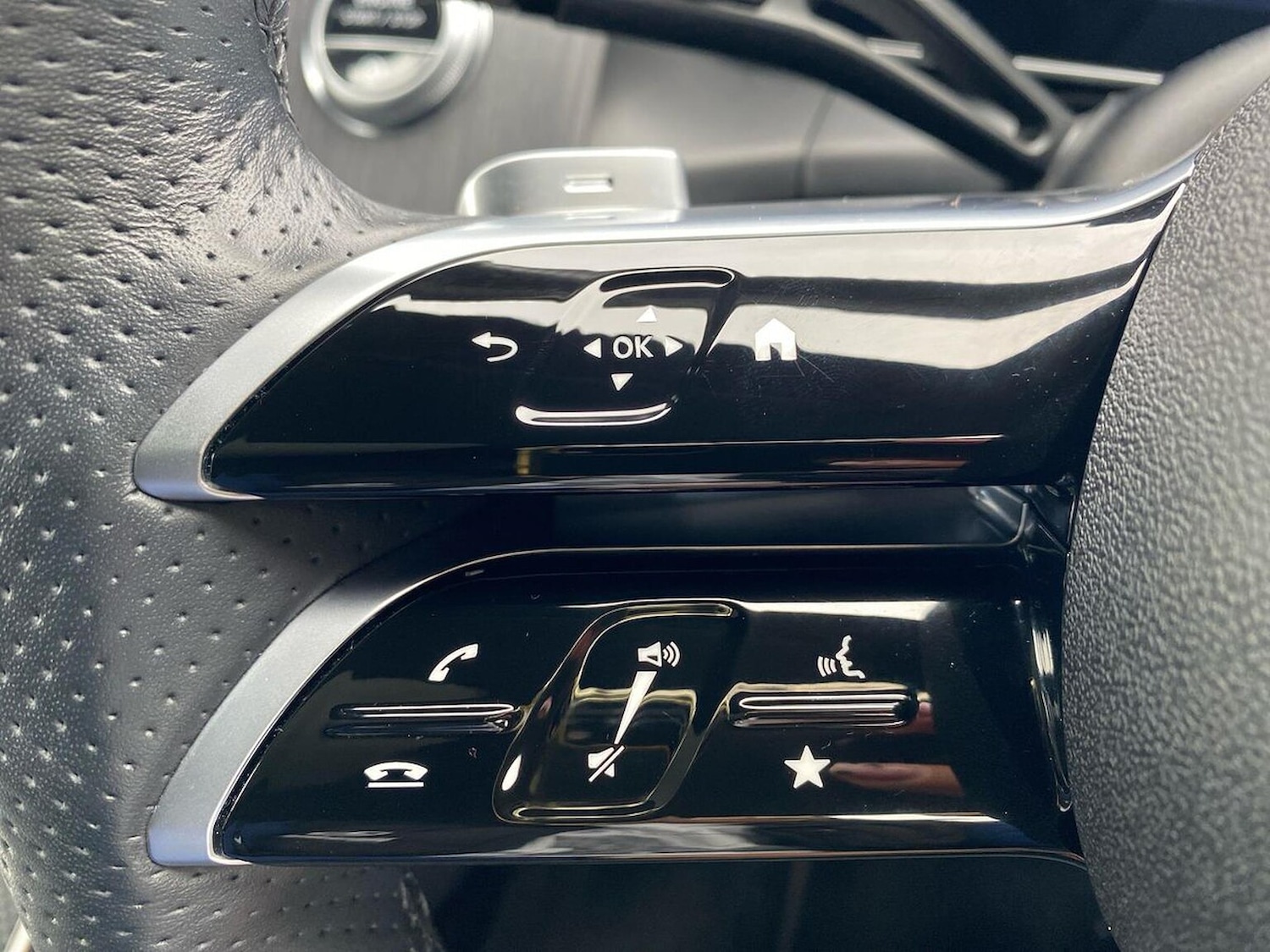 Used Mercedes-Benz GLC 2023 for sale - 76292977: Photo 26