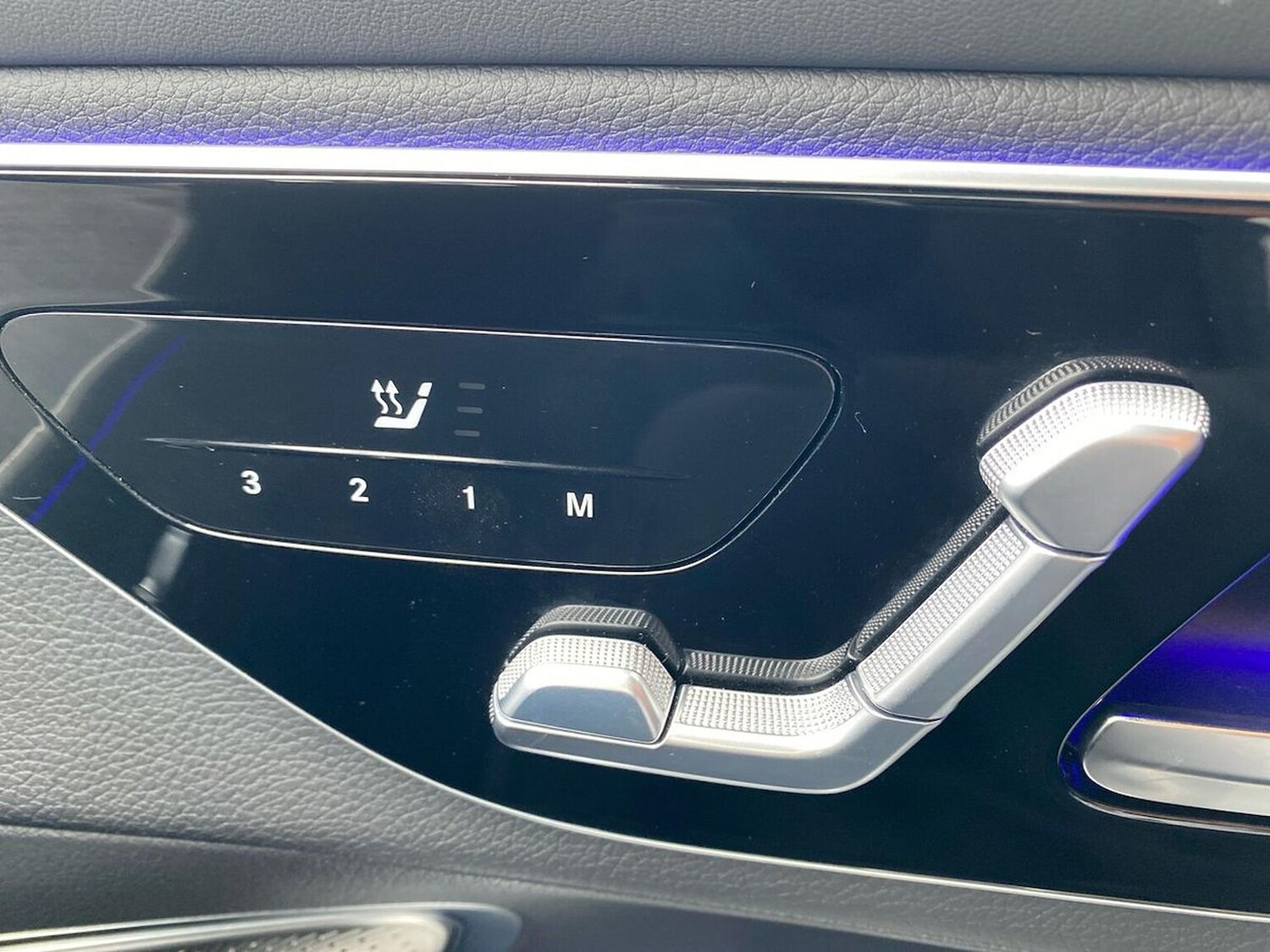 Used Mercedes-Benz GLC 2023 for sale - 76292977: Photo 30