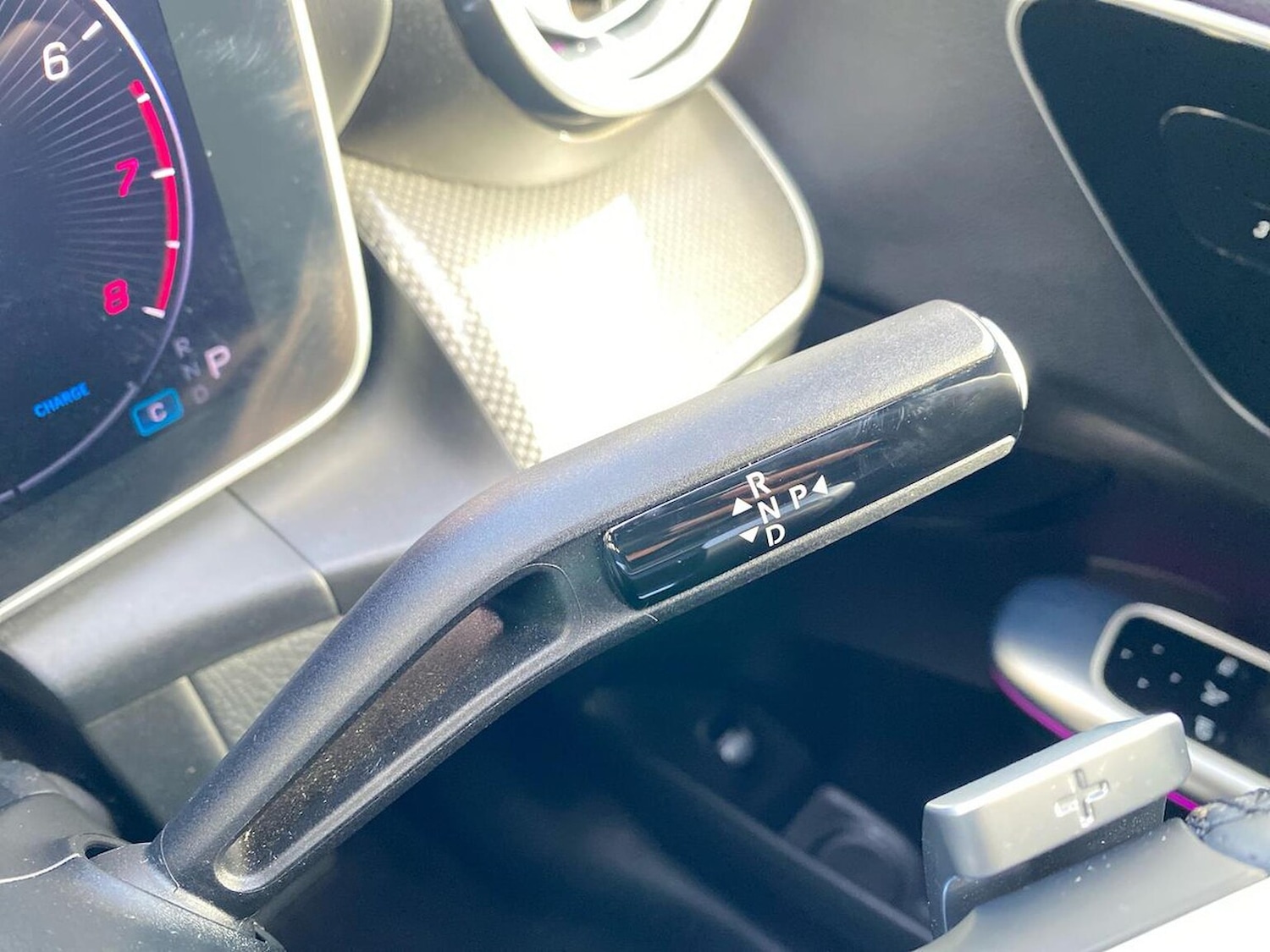 Used Mercedes-Benz GLC 2024 for sale - 76571016: Photo 31