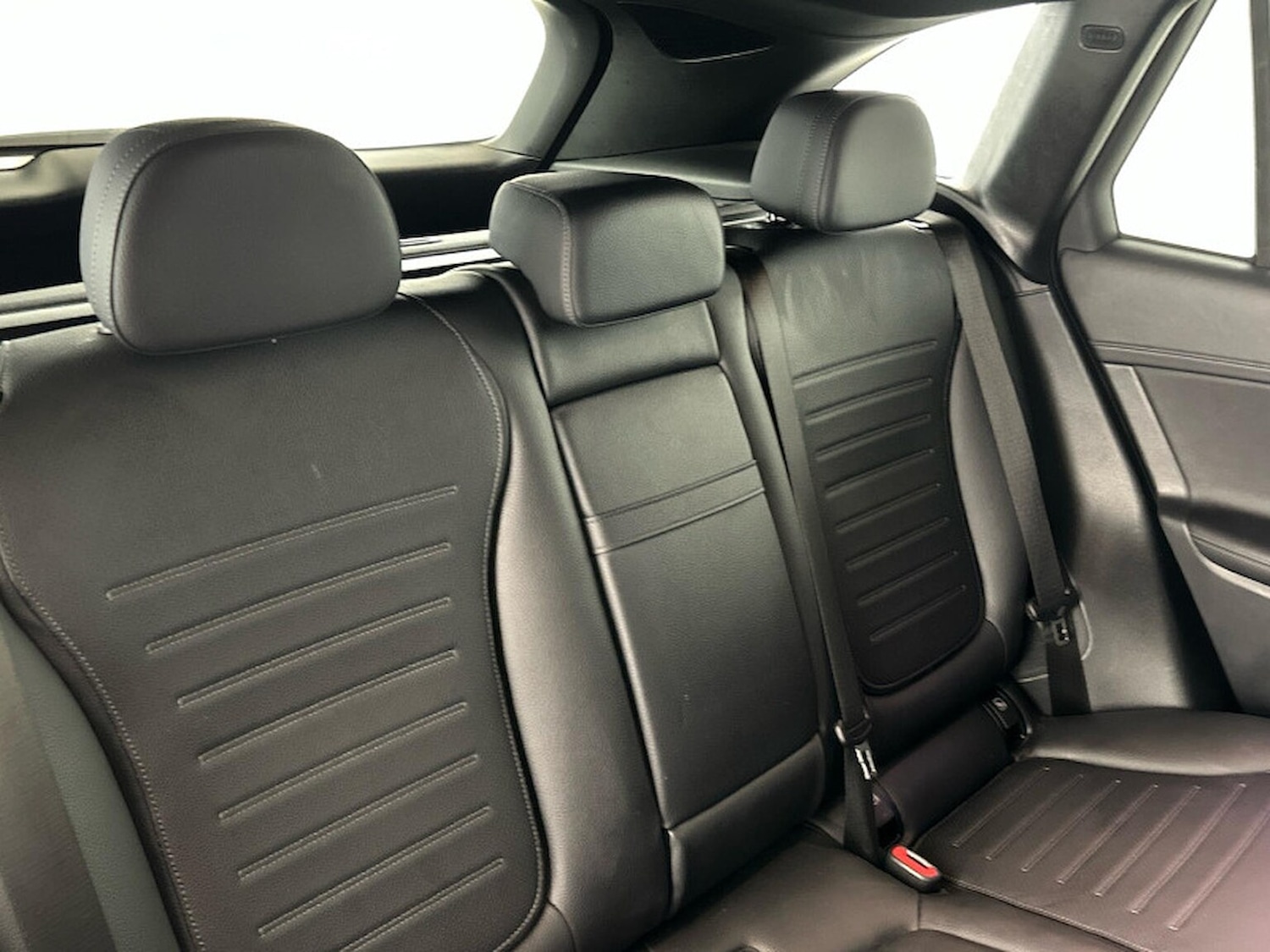 Used Mercedes-Benz GLC 2024 for sale - 76571016: Photo 8