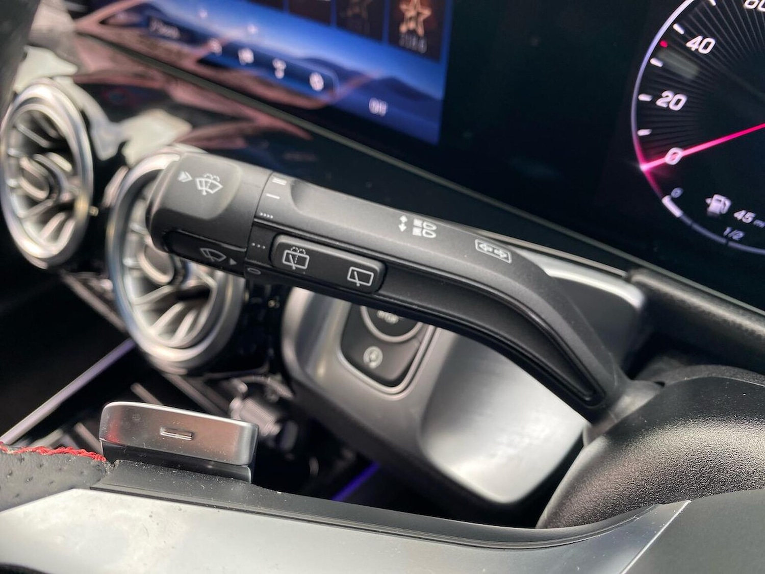 Used Mercedes-Benz GLB 2024 for sale - 76799384: Photo 28