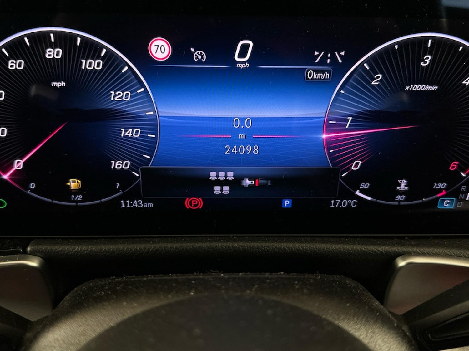 Used Mercedes-Benz GLB 2024 for sale - 76490555: Photo 5