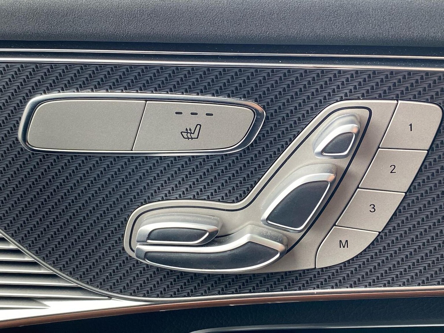 Used Mercedes-Benz EQC 2021 for sale - 76470968: Photo 30