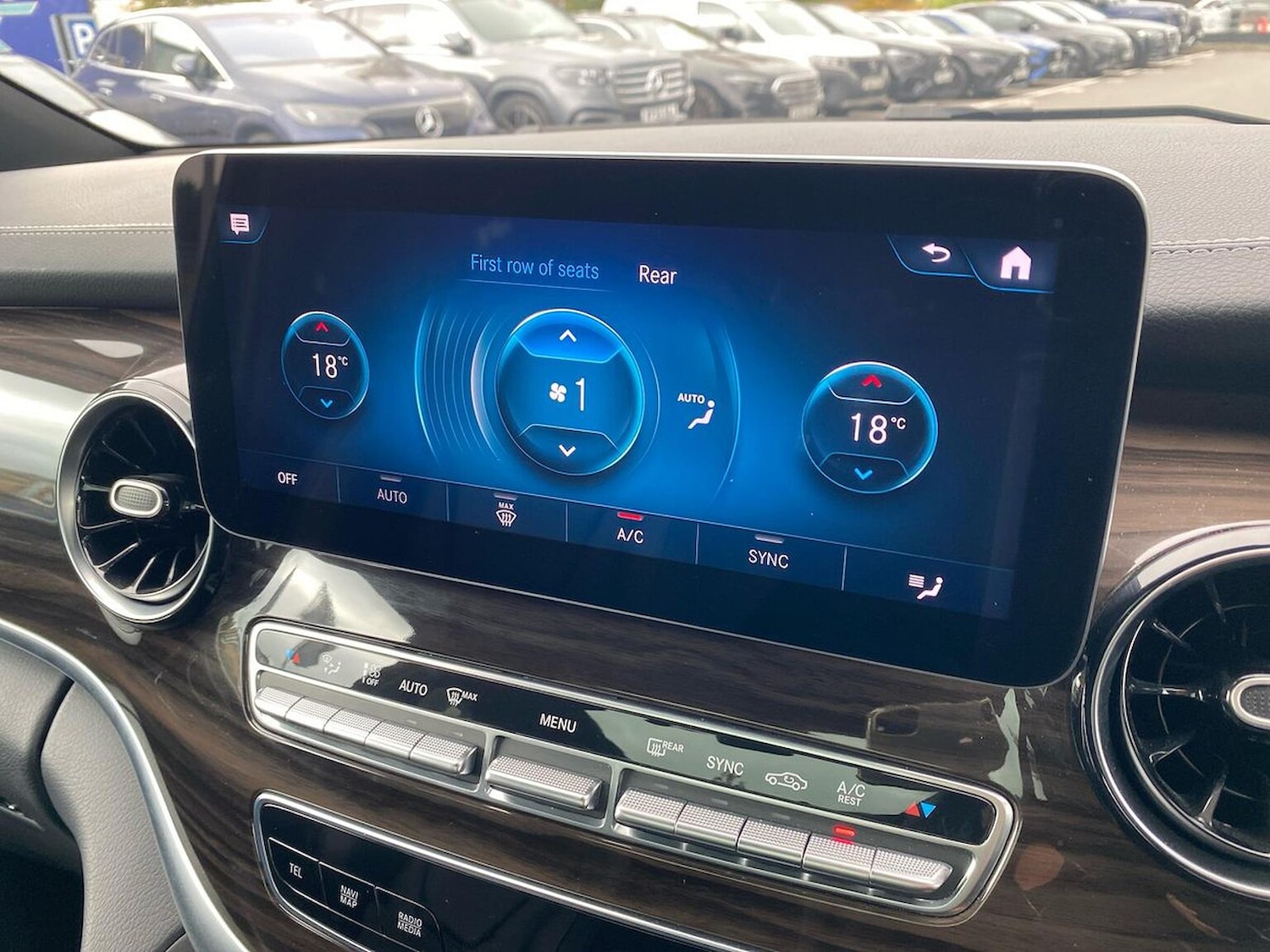 Used Mercedes-Benz V-Class 2021 for sale - 76391722: Photo 12