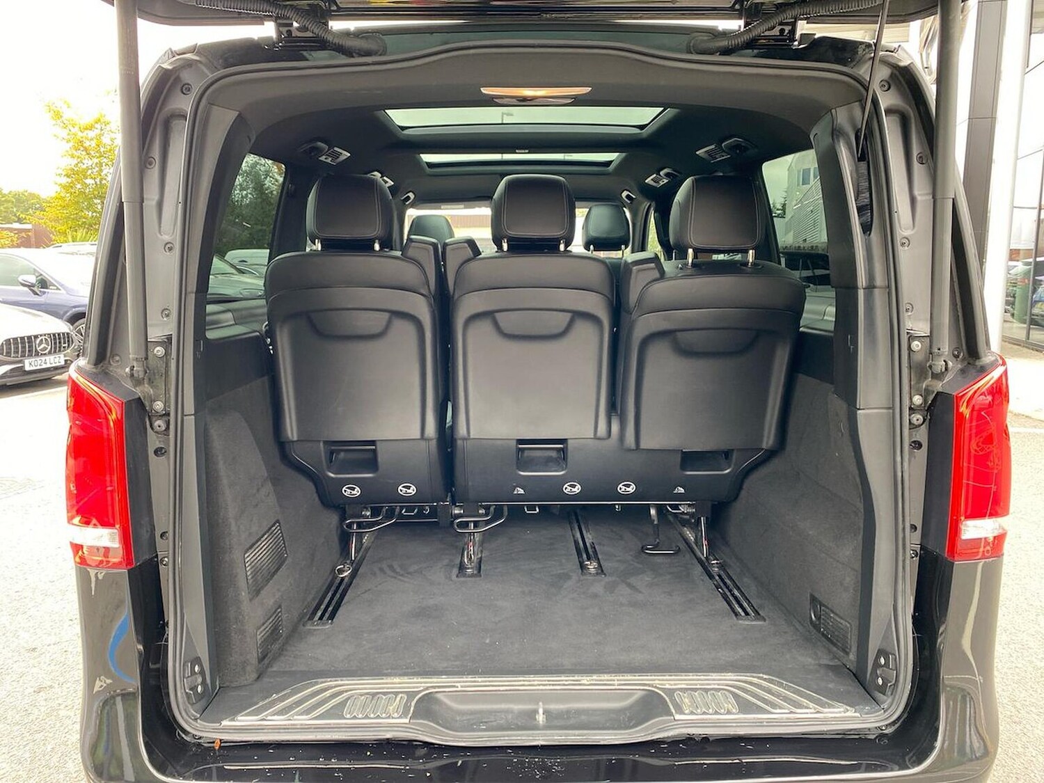 Used Mercedes-Benz V-Class 2021 for sale - 76391722: Photo 17