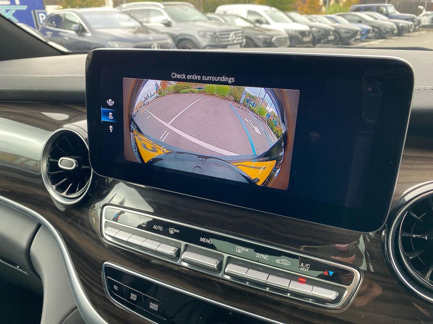 Used Mercedes-Benz V-Class 2021 for sale - 76391722: Photo 23